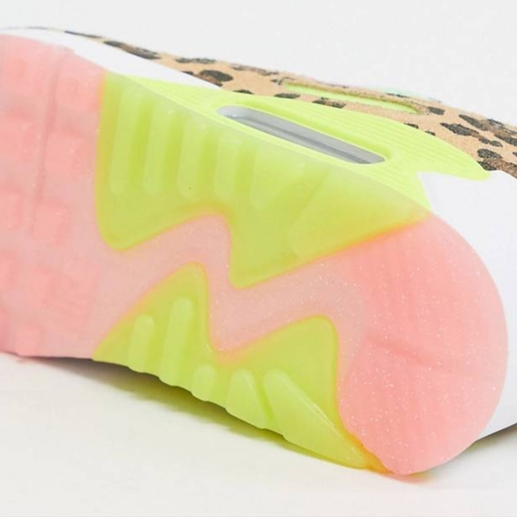 Nike Air Max 90 Animal Neon - Picture 3 of 4